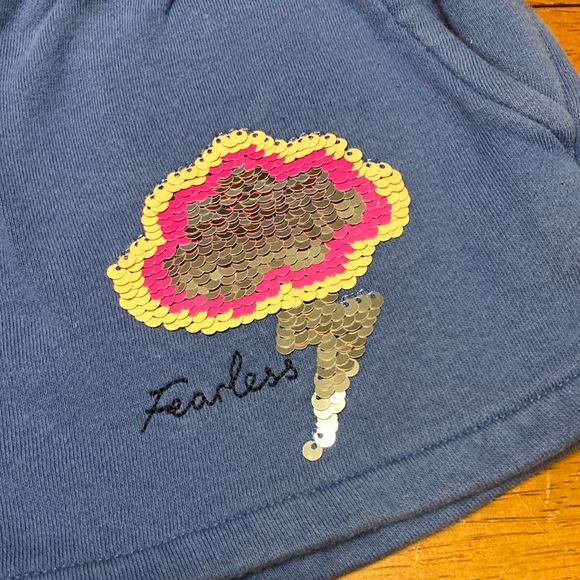 Mini Boden Kids Girls Size 9 Years Blue Knit Shorts Reversible Sequins Fearless - Picture 2 of 7